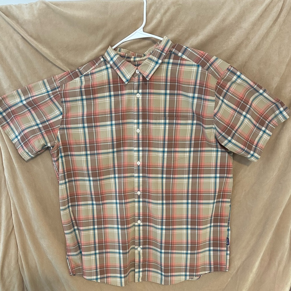 Patagonia Plaid Short Sleeve Men's Shirt size XL